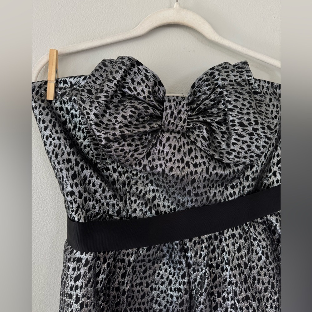 Y2K Charlotte Russe Strapless Metallic Animal Print Mini Dress with Bow - Picture 2 of 5